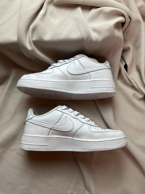 Nike Air Force 1 White